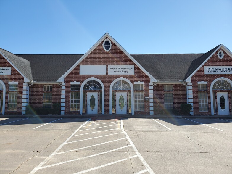 405 E Parkwood Ave, Friendswood, TX en alquiler - Foto del edificio - Imagen 1 de 10