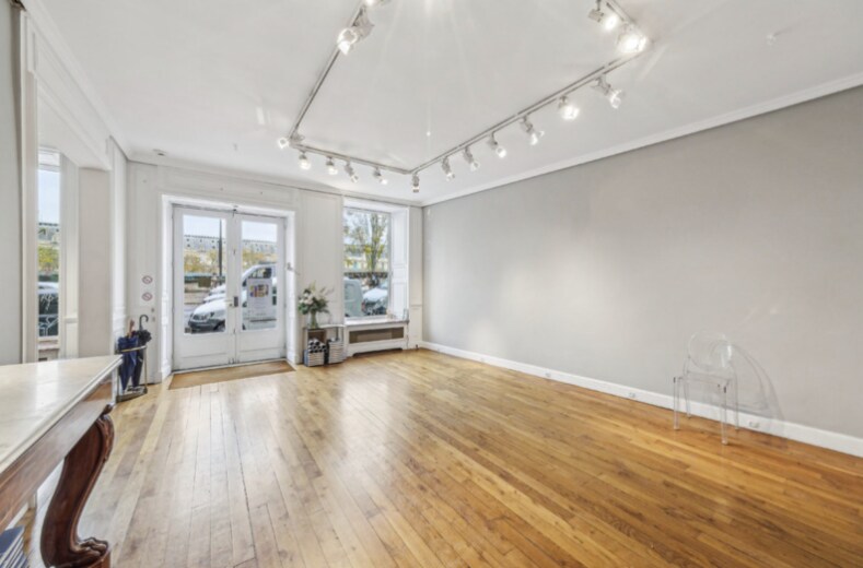 23-25 Quai Voltaire, Paris, PAR 75007 - - - Foto del interior - Image 1 of 11