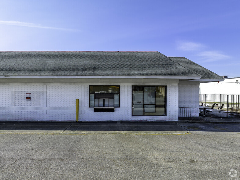 1350 Hartford Ave, Johnston, RI en alquiler - Foto del edificio - Imagen 2 de 13