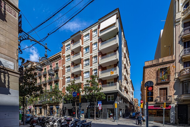 Más detalles de Carrer Gran de Gràcia, 50, Barcelona - Oficina en alquiler