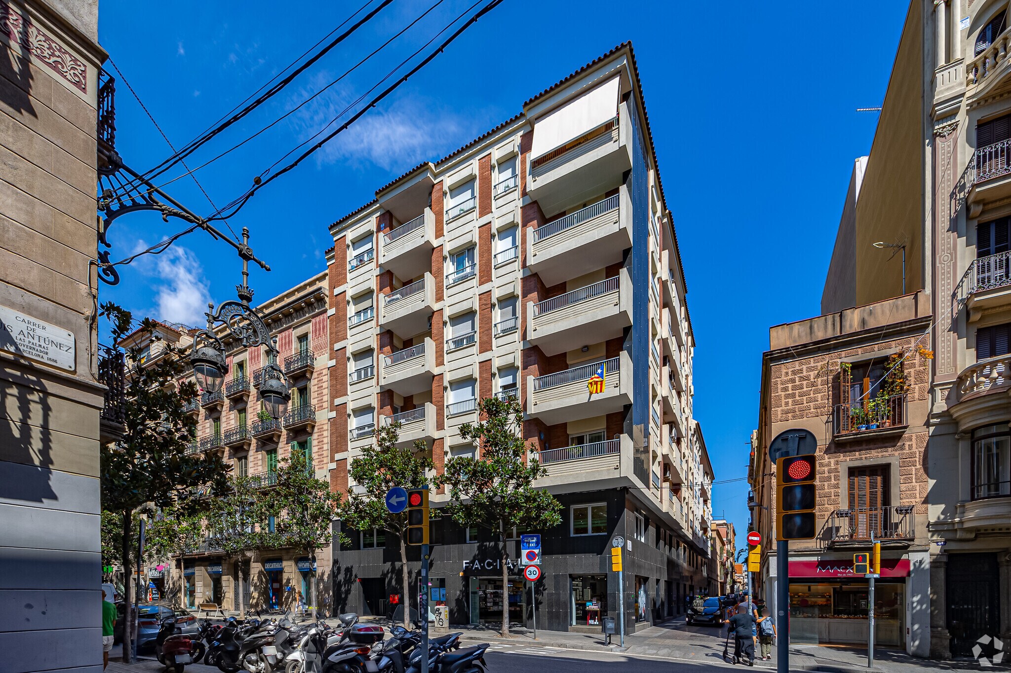 Carrer Gran de Gràcia, 50, Barcelona, Barcelona en alquiler Foto principal- Imagen 1 de 3