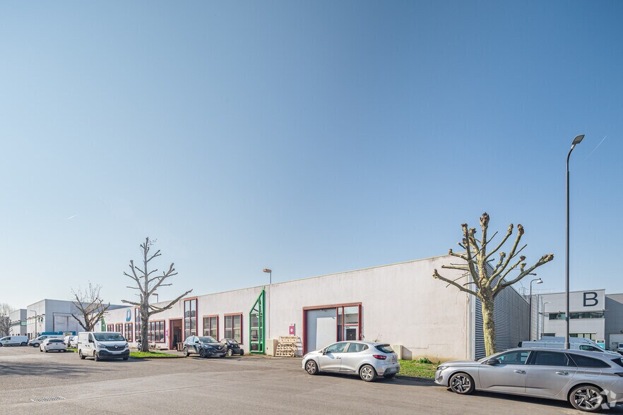 24 Rue Robert Witchitz, Ivry-sur-Seine en alquiler - Foto del edificio - Imagen 2 de 5