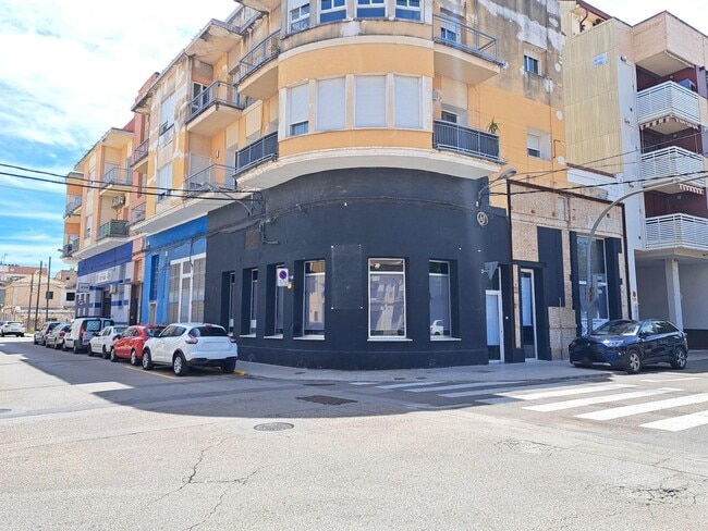 Más detalles de Carrer Mare de Déu de la Murta, Alzira - Local en alquiler