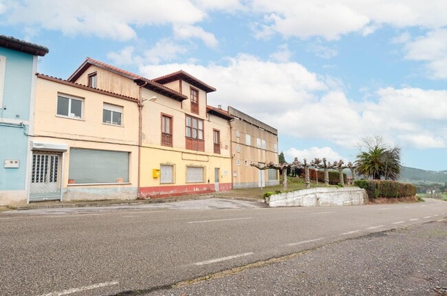 Más detalles de Lugar Arquera, 39, Salas - Local en venta