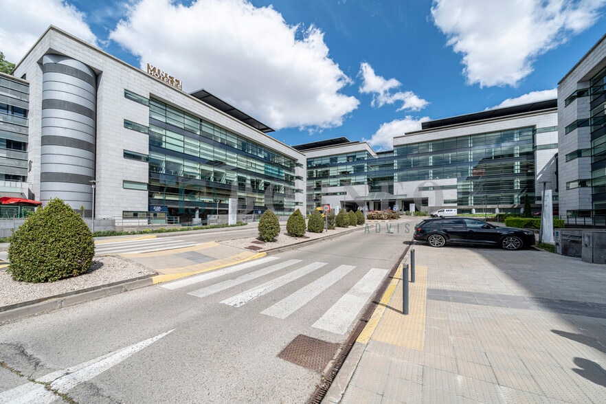 Calle Anabel Segura, 11, Alcobendas, Madrid en alquiler - Foto del edificio - Imagen 1 de 4