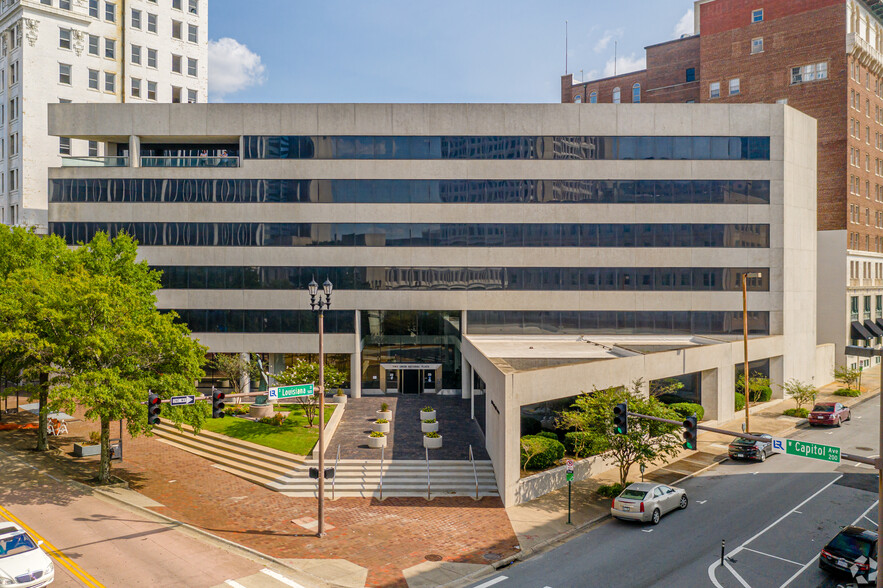 105 W Capitol Ave, Little Rock, AR en venta - Foto del edificio - Imagen 1 de 9