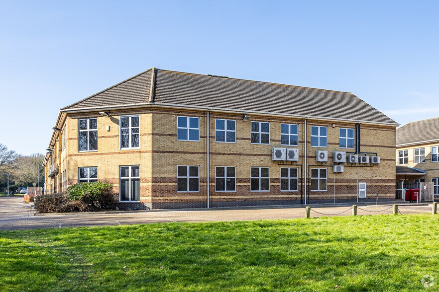 Rutherford Clos, Stevenage en venta - Foto principal - Imagen 1 de 19