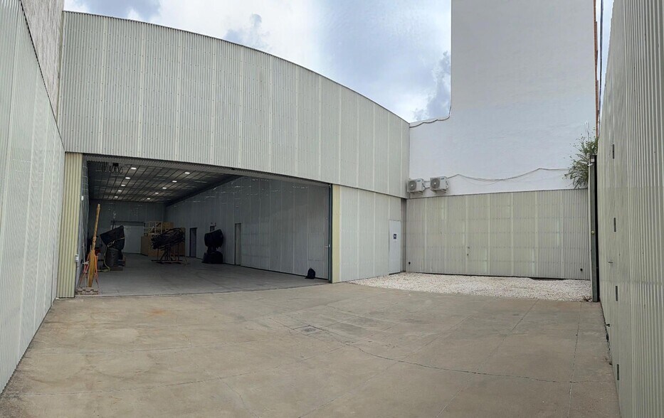 Nave en Madrid, Madrid en venta - Foto del edificio - Imagen 1 de 11