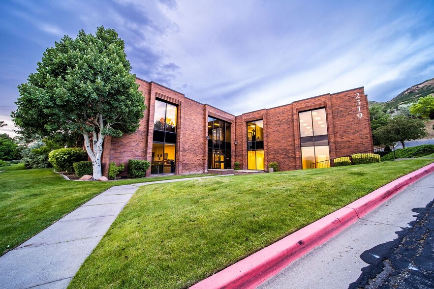 2319 S Foothill Dr, Salt Lake City, UT en alquiler - Foto del edificio - Imagen 1 de 17