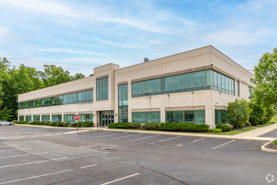 801 Princeton South Corporate Ctr, Ewing, NJ en alquiler - Foto del edificio - Imagen 1 de 7