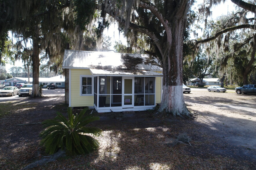 765 3rd Ave, Welaka, FL en venta - Foto del edificio - Imagen 3 de 105