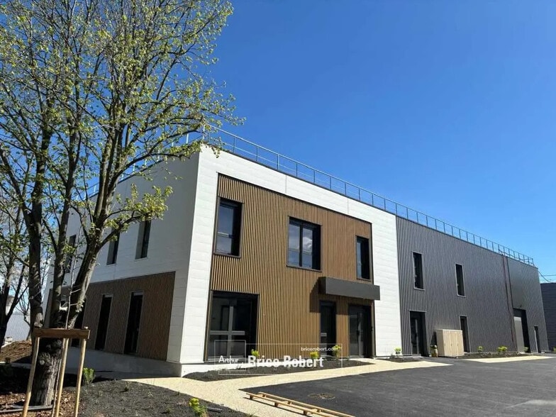 Oficina en Vénissieux en alquiler - Foto del edificio - Imagen 1 de 7