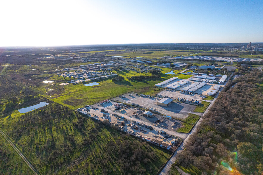 York Creek Business Park, New Braunfels, TX en alquiler - Vista aérea - Imagen 2 de 2