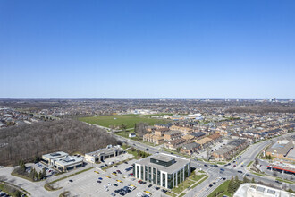 8800 Dufferin St, Vaughan, ON - VISTA AÉREA  vista de mapa - Image1