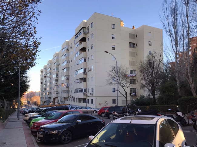 Más detalles de Calle Dinamarca, 1, Fuenlabrada - Edificio residencial​ en venta