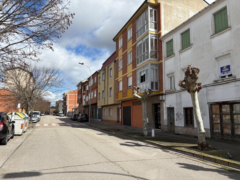 en Ponferrada, León en venta - Foto del edificio - Imagen 3 de 28
