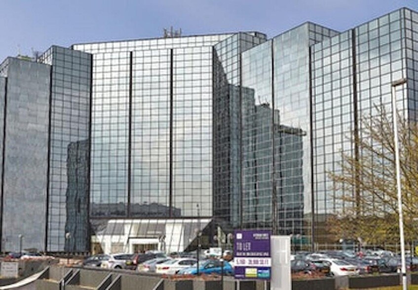 1 George St, Uxbridge en alquiler - Foto del edificio - Imagen 2 de 37