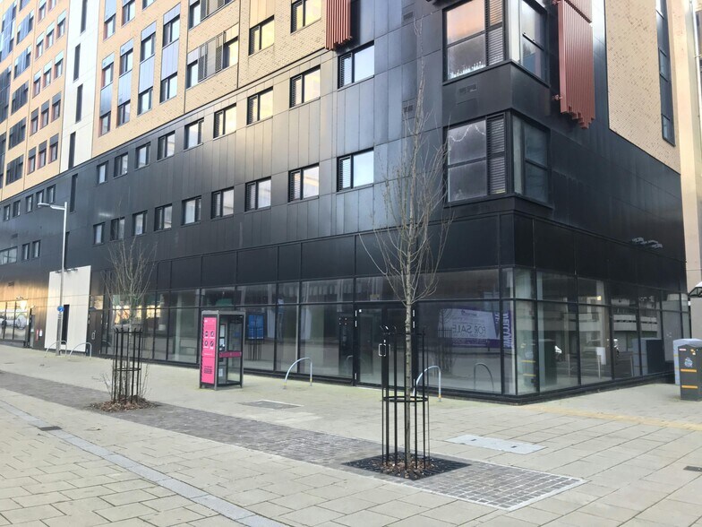 32 Isambard Brunel Rd, Portsmouth en alquiler - Foto del edificio - Imagen 1 de 16