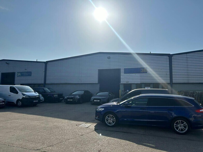 Henley Rd, London en alquiler - Foto del edificio - Imagen 2 de 4