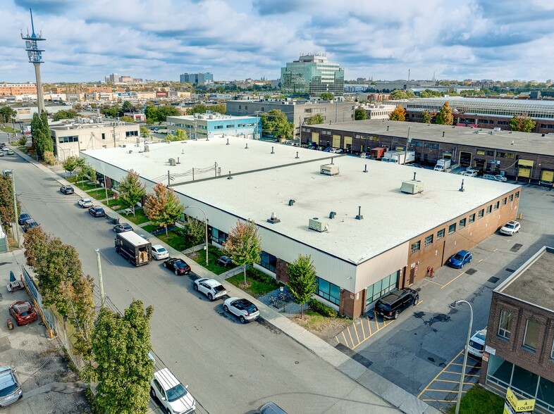 1310-1370 Rue Chabanel O, Montréal, QC en alquiler - Foto del edificio - Imagen 2 de 16