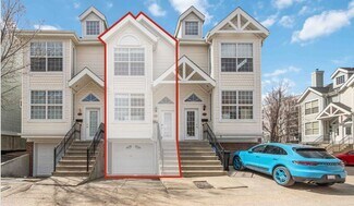 Más detalles de 10235 111 St NW, Edmonton, AB - Edificio residencial en venta