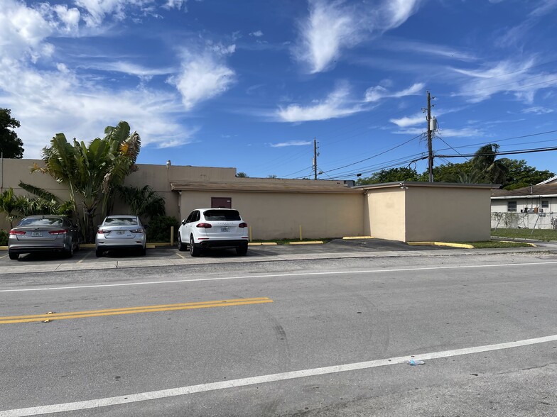 5701 Johnson St, Hollywood, FL en venta - Foto del edificio - Imagen 3 de 14