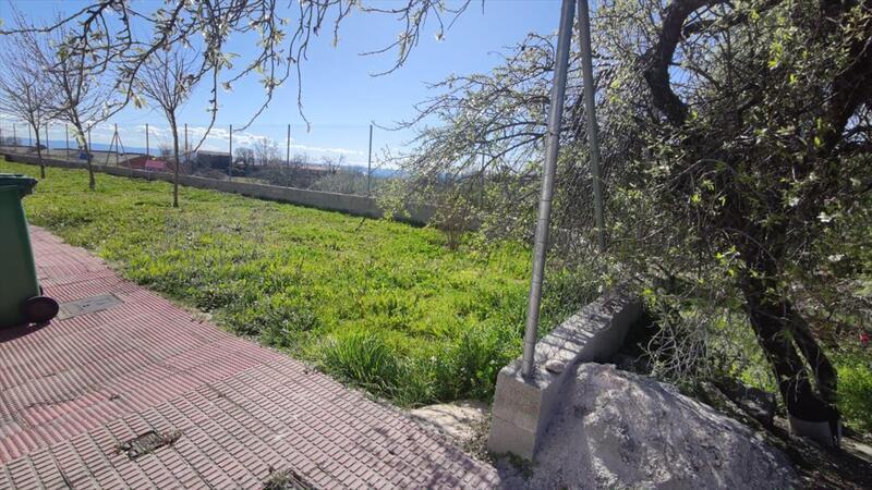 Terreno en Torremenga en venta - Foto del edificio - Imagen 2 de 12