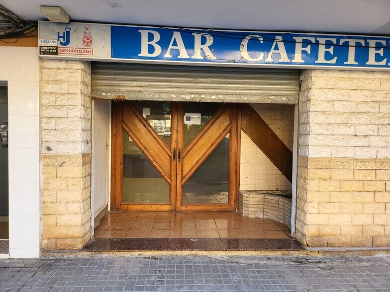 Local en Xirivella en venta - Foto del edificio - Imagen 1 de 6