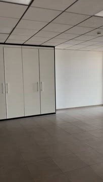 Carrer Mas de Porchinos, 3, Riba-roja de Túria, Valencia en alquiler - Vídeo de anuncio comercial - Imagen 1 de 23