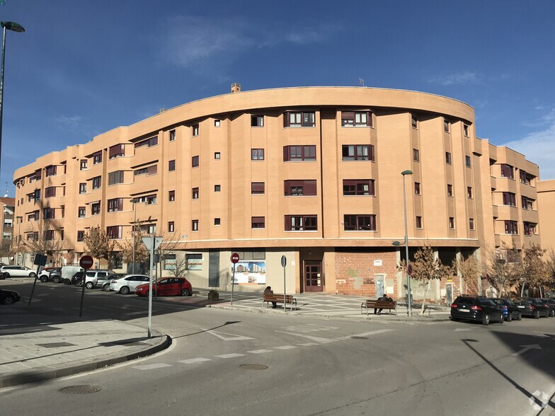 Avenida Del Ejército, 17, Arganda del Rey, Madrid en venta - Foto del edificio - Imagen 2 de 3