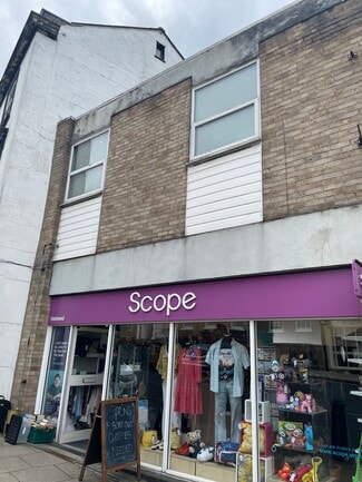 Más detalles de 27 High St, Halstead - Local en alquiler