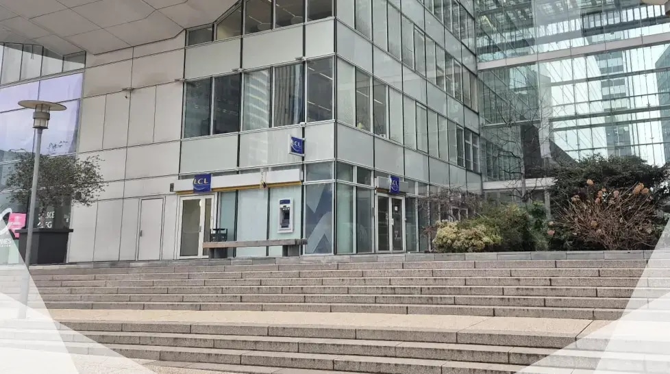 100-110 Esplanade Du Général De Gaulle, Courbevoie en alquiler Foto del edificio- Imagen 1 de 3