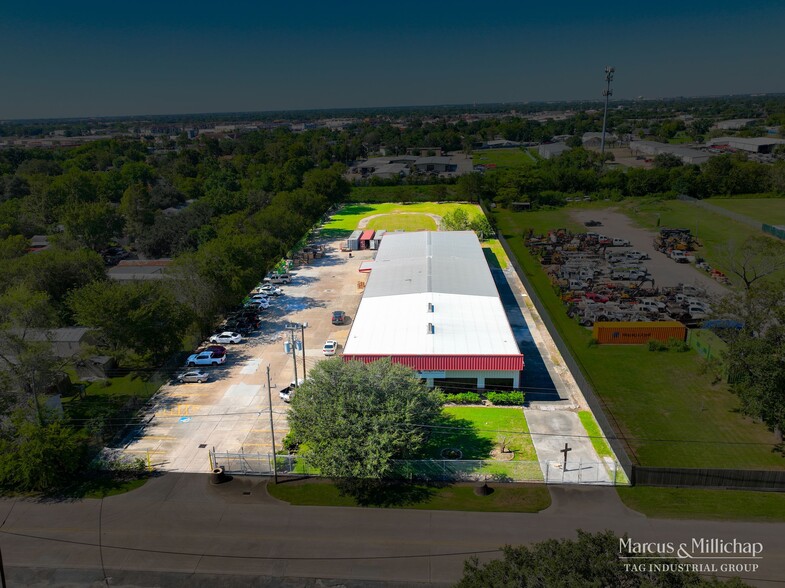 904 Perla Rd, Pasadena, TX en venta - Foto del edificio - Imagen 2 de 11