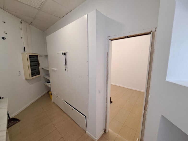 Local en Alzira, Valencia en alquiler - Foto del interior - Imagen 3 de 14