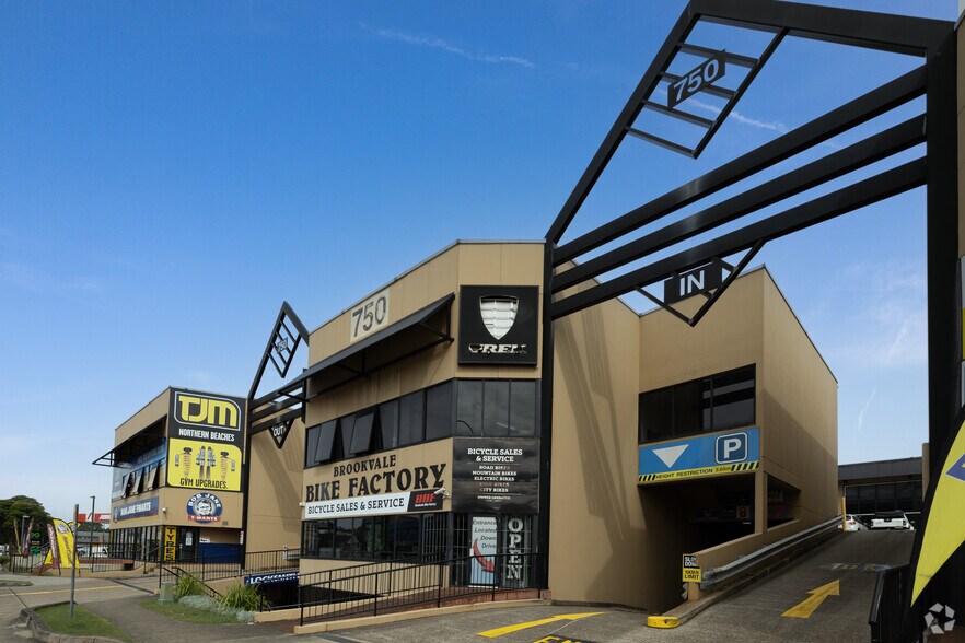 750 Pittwater Rd, Brookvale en alquiler - Foto del edificio - Imagen 2 de 6