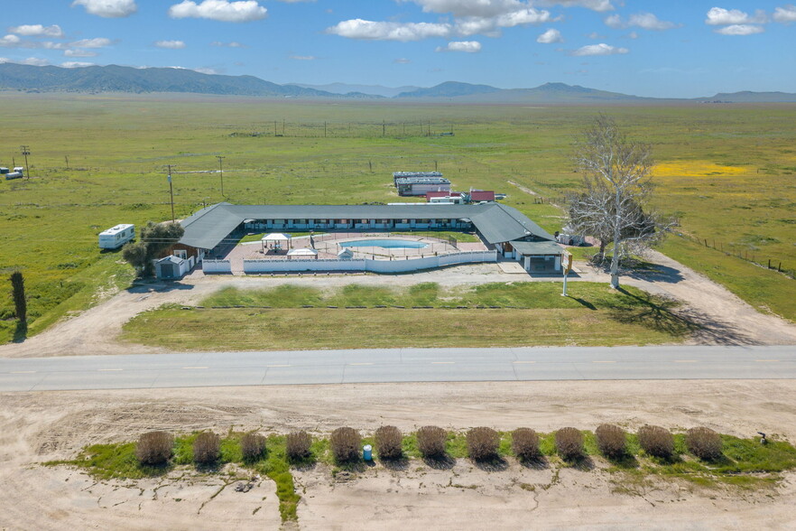 12900 Soda Lake Rd, Santa Margarita, CA en venta - Foto del edificio - Imagen 1 de 45