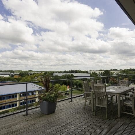 1 Seebeck Pl, Milton Keynes en alquiler - Foto del edificio - Imagen 2 de 7