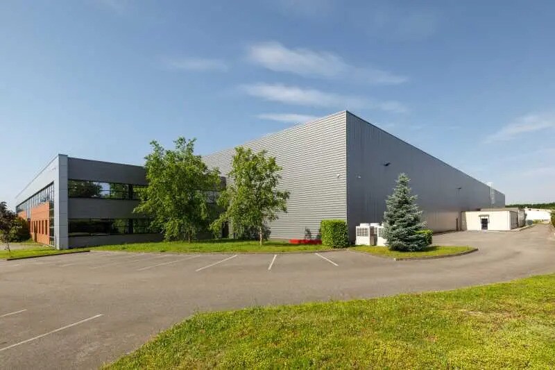 555 Rue De La Dombes, Miribel en alquiler - Foto del edificio - Imagen 3 de 7