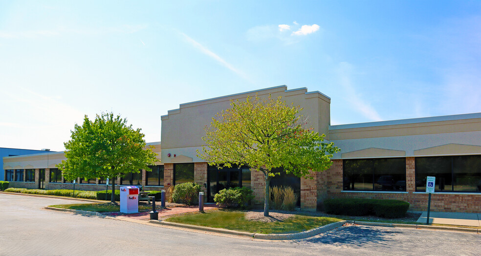 1075 Tri-State Parkway, Gurnee, IL en alquiler - Foto del edificio - Imagen 1 de 2