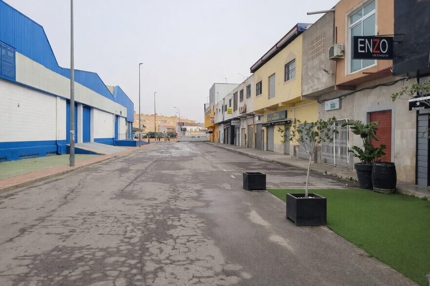 Local en Murcia en venta - Foto del edificio - Imagen 2 de 29