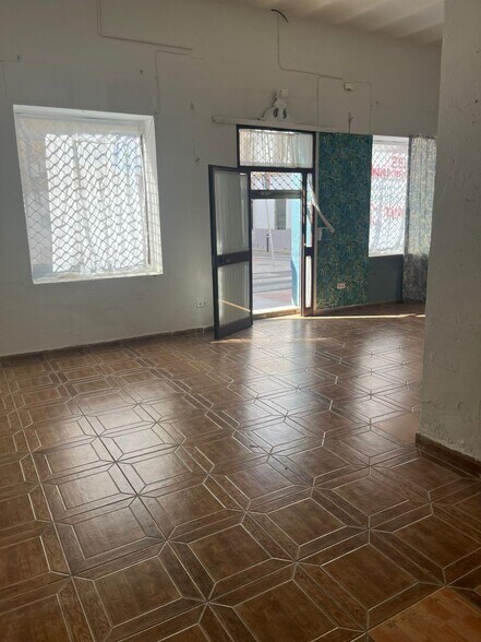 Local en Córdoba, Córdoba en alquiler - Foto del interior - Imagen 2 de 18
