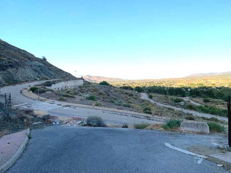Calle Sierra Gorda, Alhaurín el Grande, Málaga en venta - Foto del edificio - Imagen 2 de 14