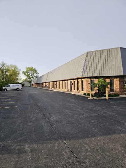 1402-1454 E 86th Pl, Merrillville, IN en alquiler - Foto del edificio - Imagen 3 de 24