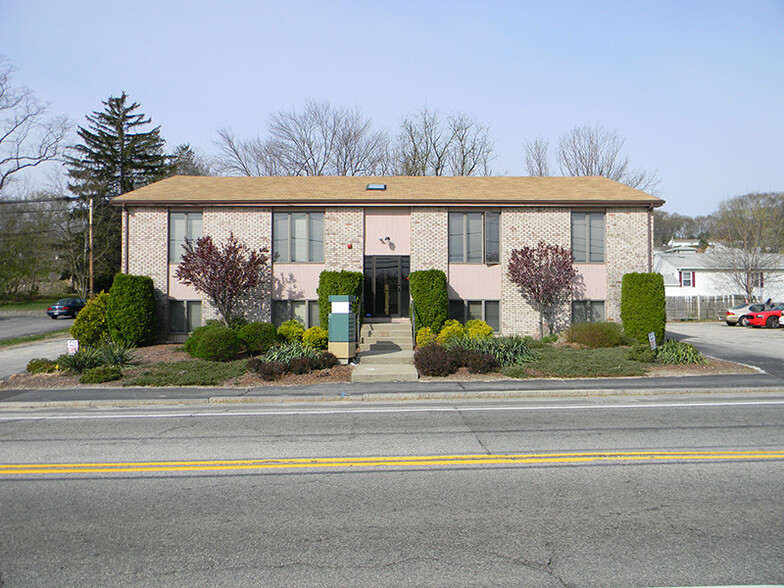 1308 Atwood Ave, Johnston, RI en alquiler - Foto del edificio - Imagen 1 de 3