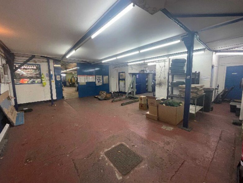 15-17 School Rd, Bulkington en venta - Foto del interior - Imagen 2 de 3