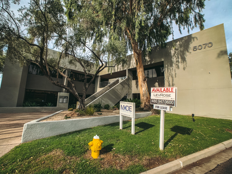 5070 N 40th St, Phoenix, AZ en alquiler - Foto del edificio - Imagen 2 de 7