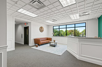 23756 Michigan Ave, Dearborn, MI en alquiler Foto del interior- Imagen 2 de 16