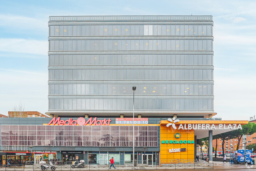 Avenida De La Albufera, 153, Madrid, Madrid en alquiler - Foto del edificio - Imagen 2 de 4