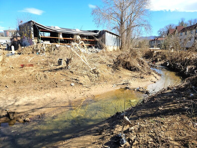 9 Reed St, Asheville, NC en venta - Foto del edificio - Imagen 3 de 16