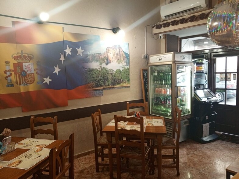 Local en Alicante, Alicante en alquiler - Foto del interior - Imagen 3 de 24